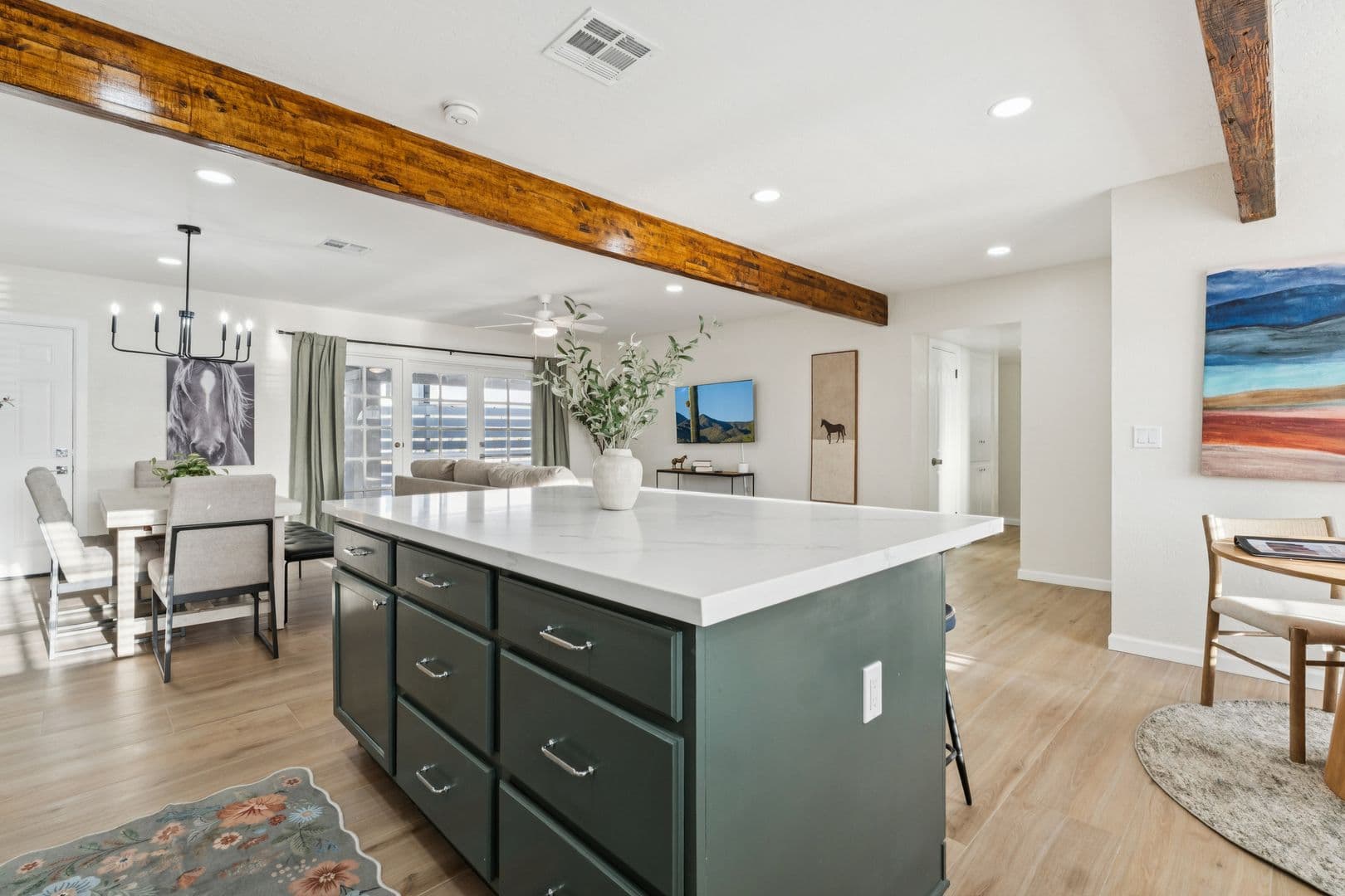 Phoenix Apartment: 2929 N. 55th Pl.