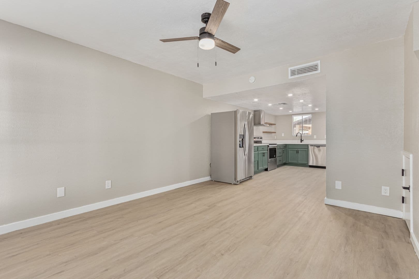 Tempe Apartment: 736 S Farmer Ave