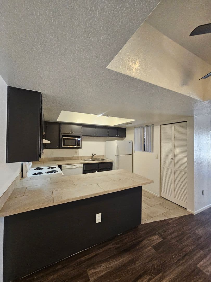 Scottsdale House: 8155 E Roosevelt St #133