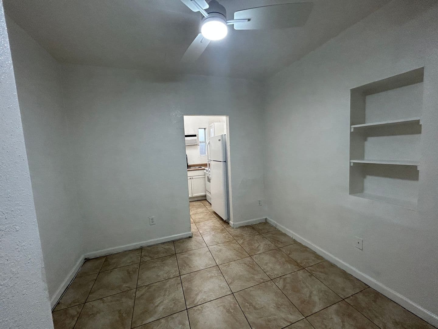 Phoenix Apartment: 1846 E. Washington St.