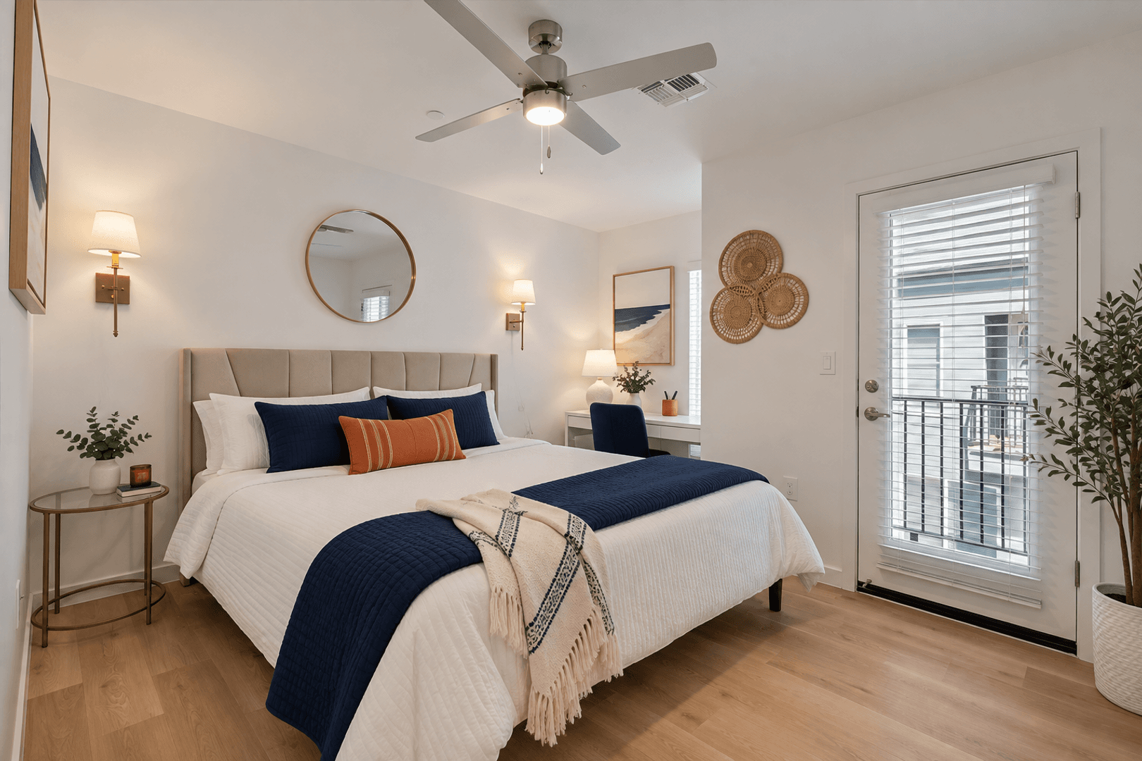Phoenix Apartment: 1818 W Earll Dr