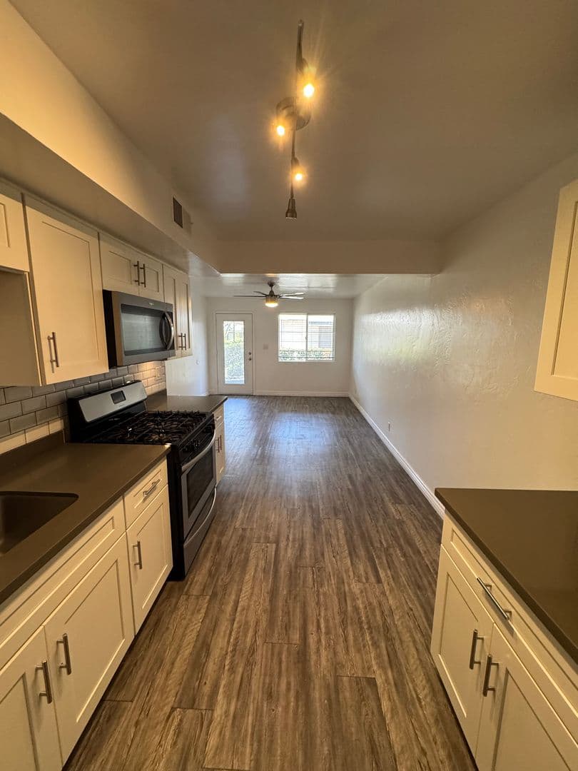 Phoenix Apartment: 3526 E Montecito Ave