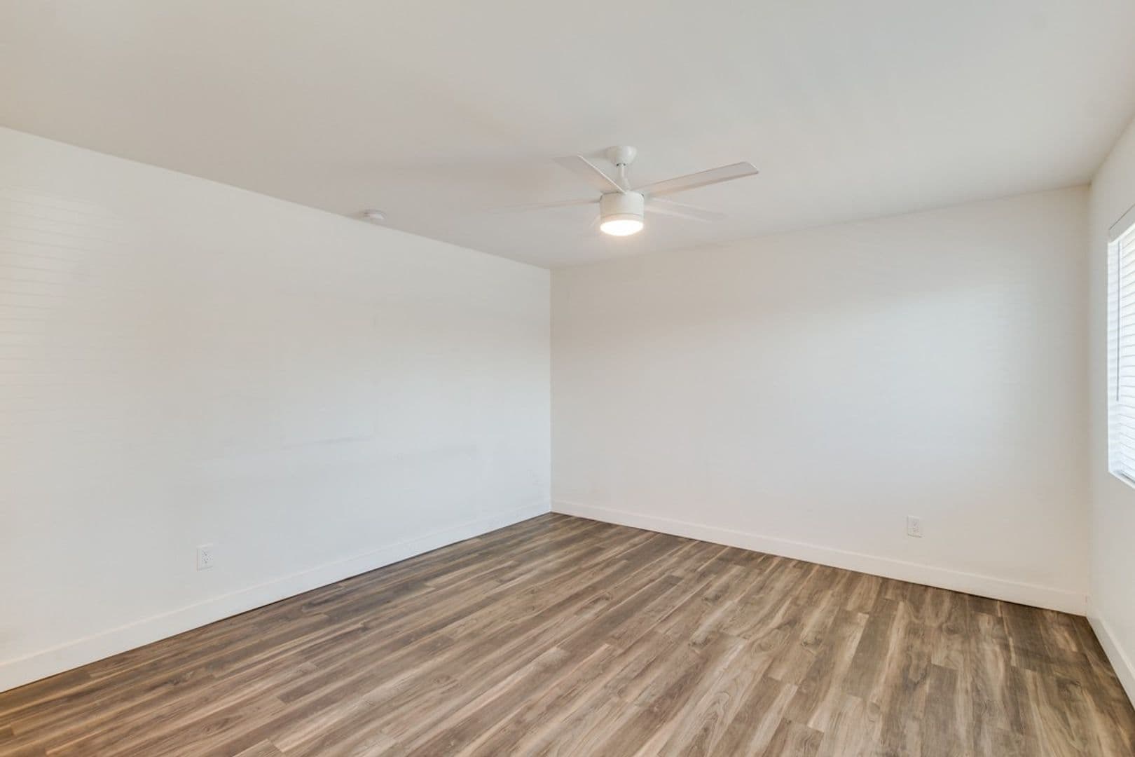Phoenix Apartment: 3120-3130 N 39th St