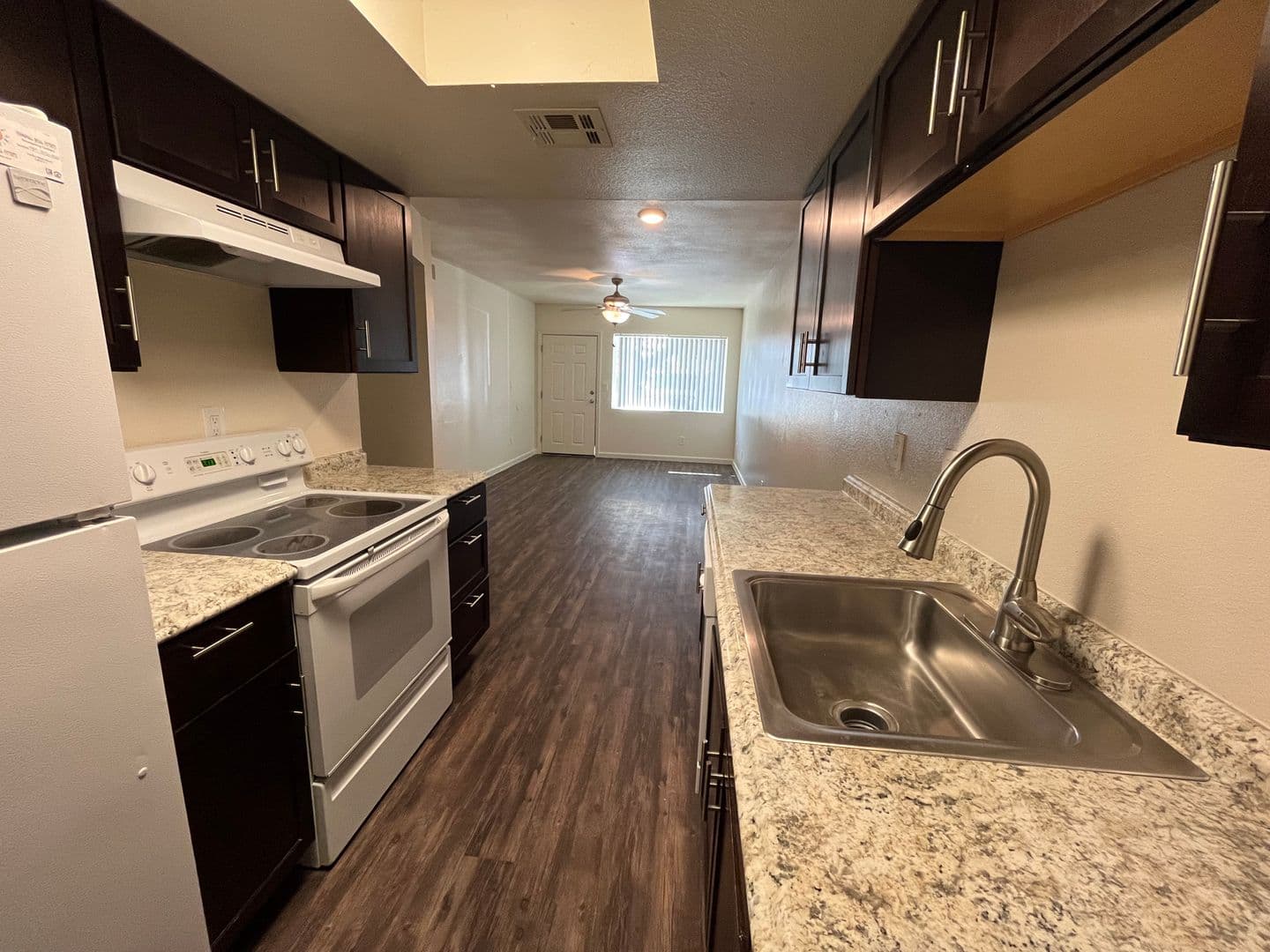 Mesa Apartment: 633 W. 1st Ave.