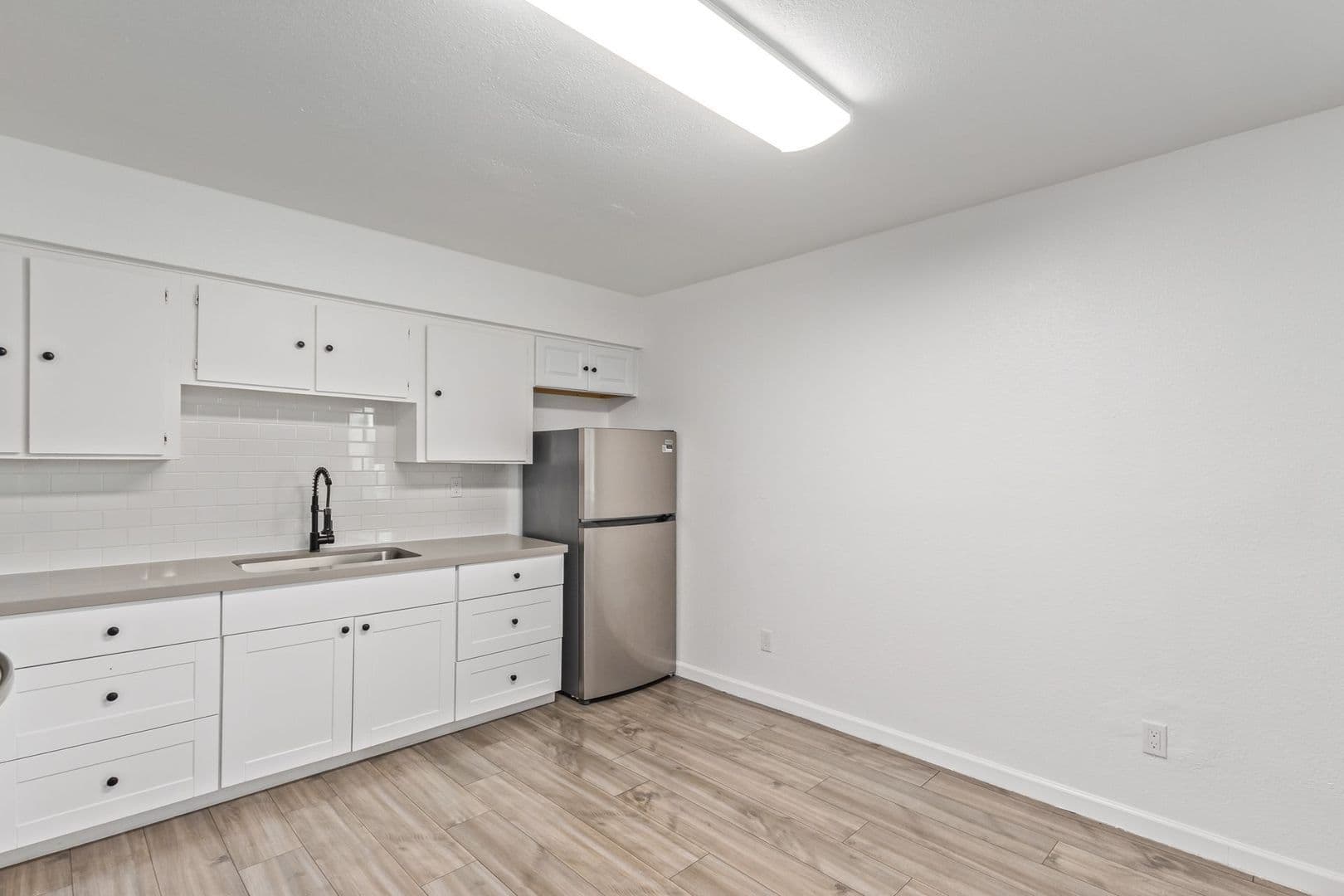 Phoenix Apartment: 1725 E. Cambridge Ave