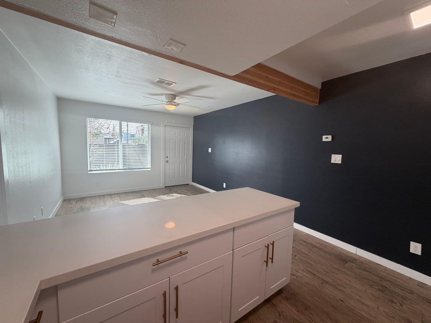 Mesa Apartment: 224 S Allen