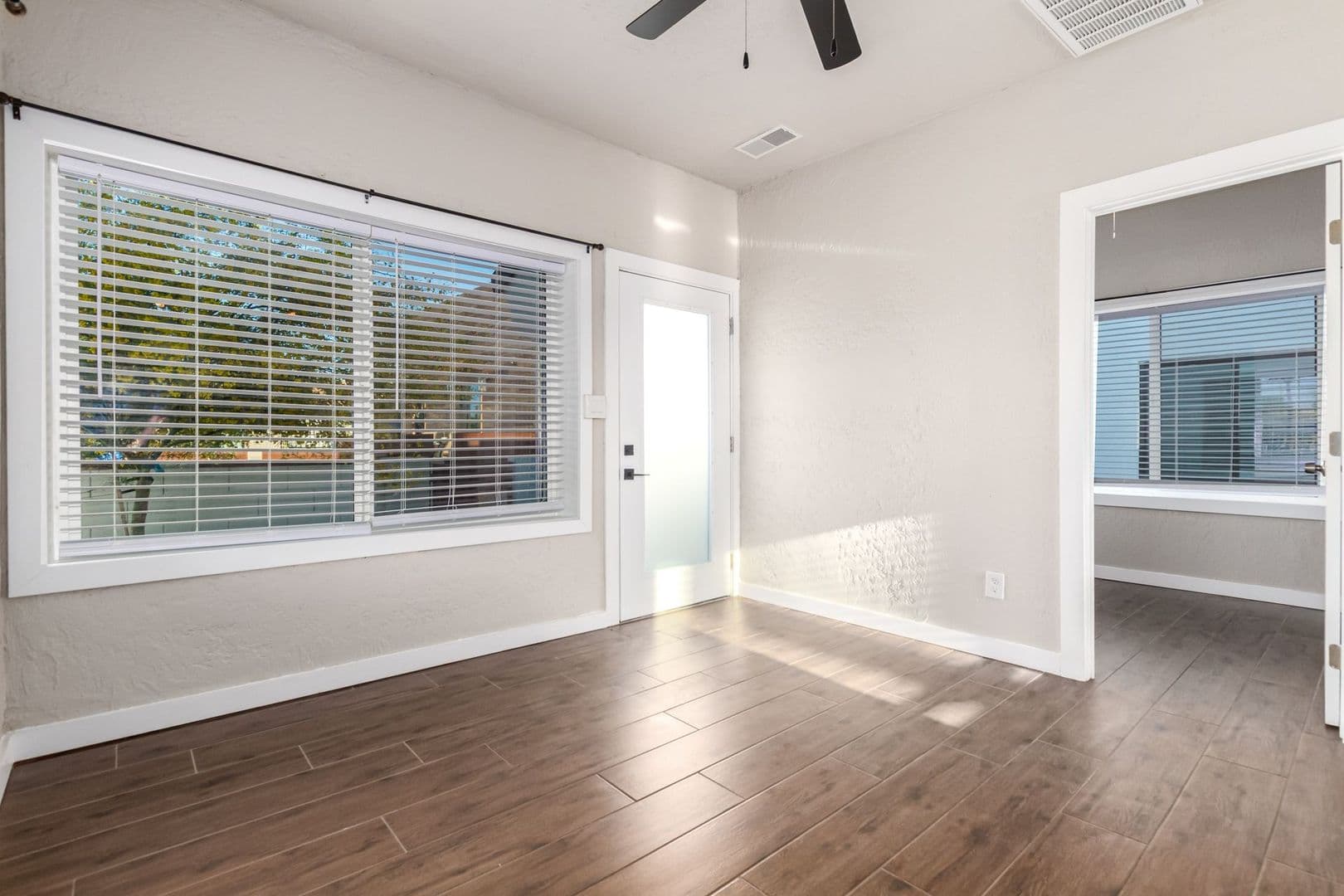 Phoenix Apartment: 725 W. Mckinley St.
