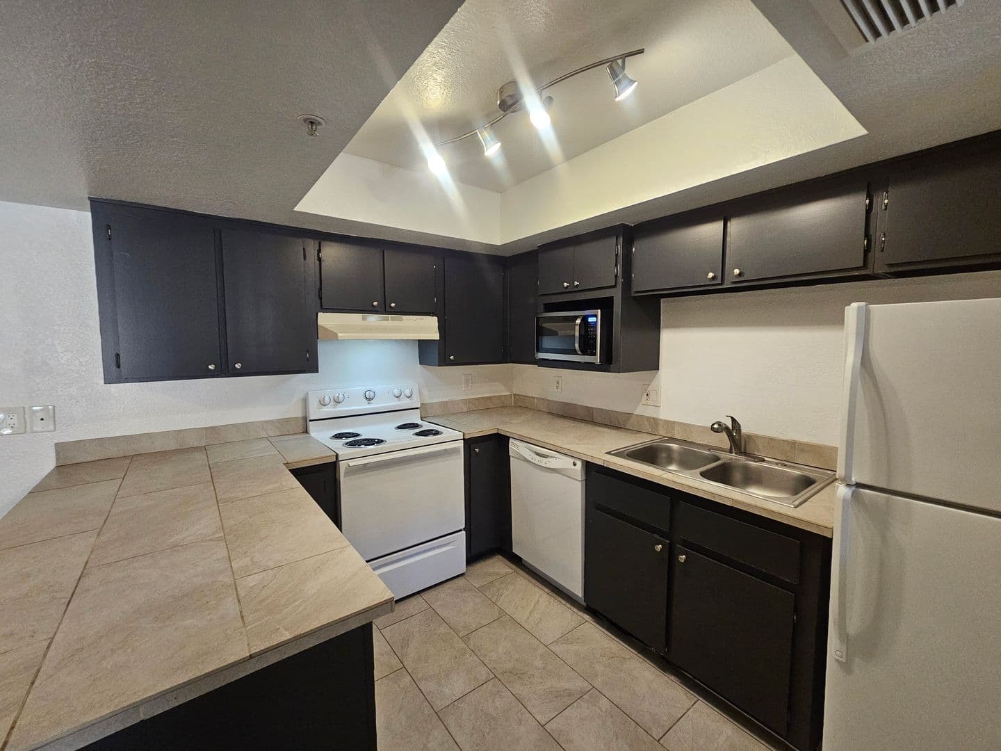 Scottsdale House: 8155 E Roosevelt St #133
