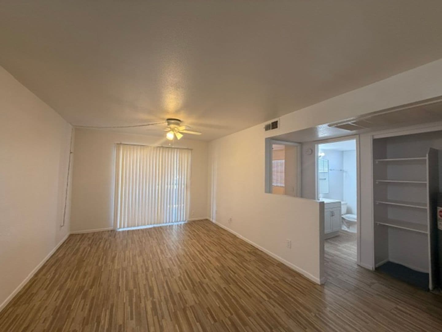 Tempe Apartment: 1370 S. Price Rd.