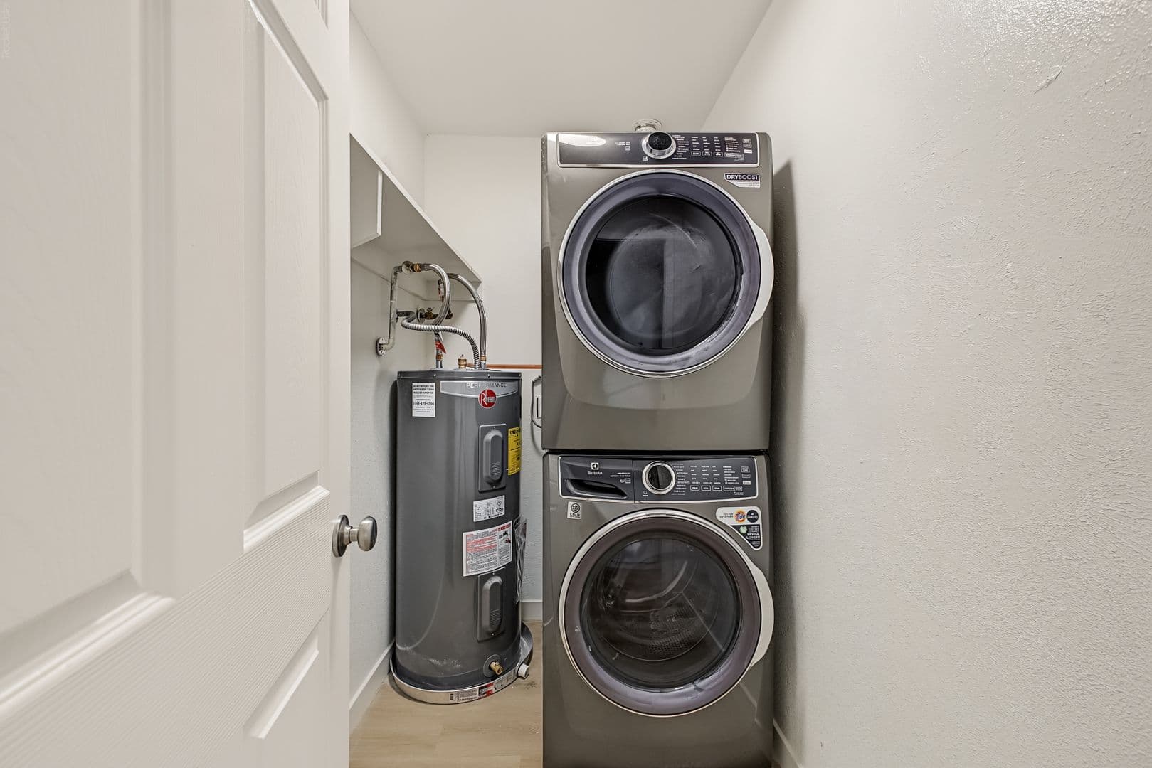 Phoenix Apartment: 3201 N. 36th St.