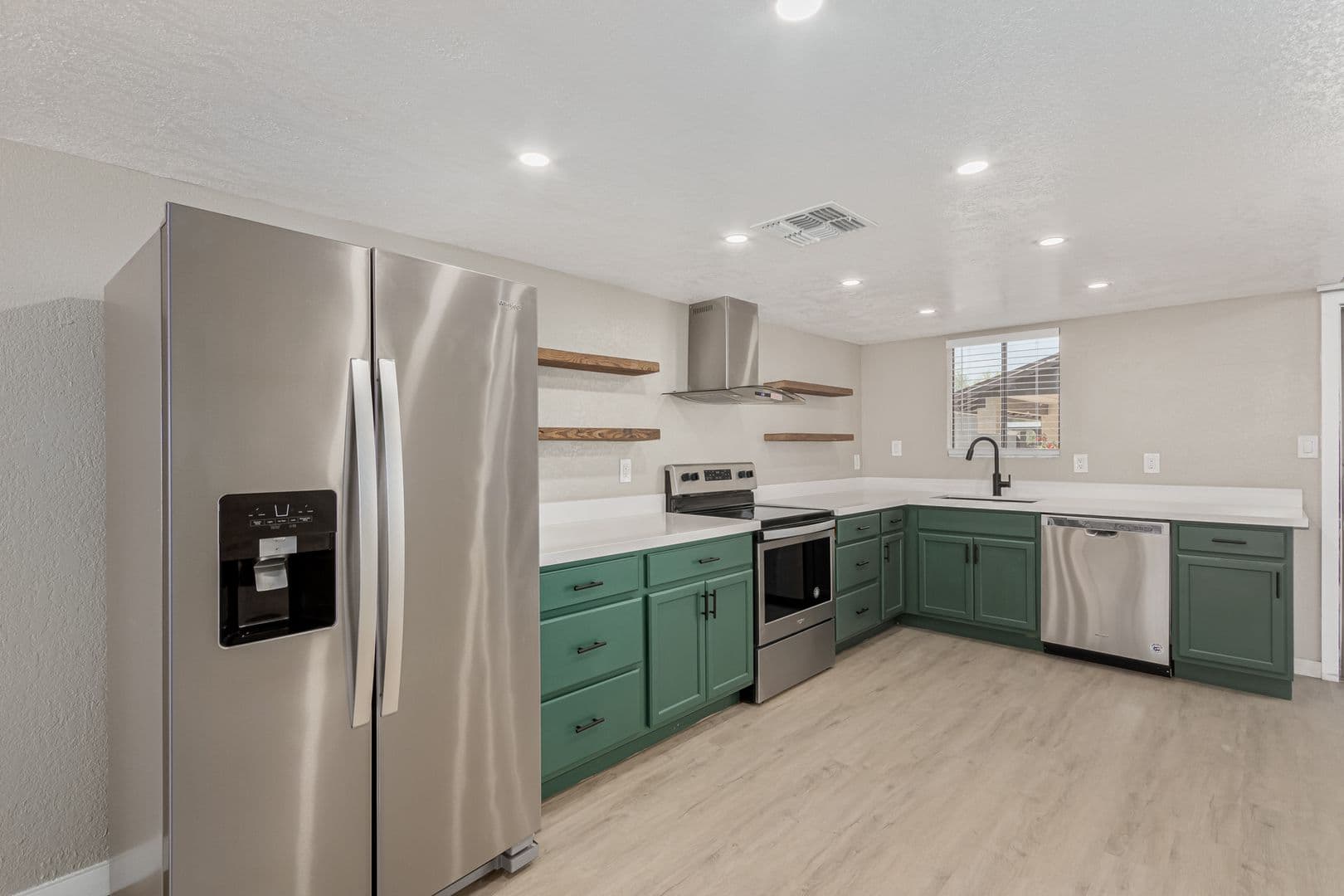Tempe Apartment: 736 S Farmer Ave