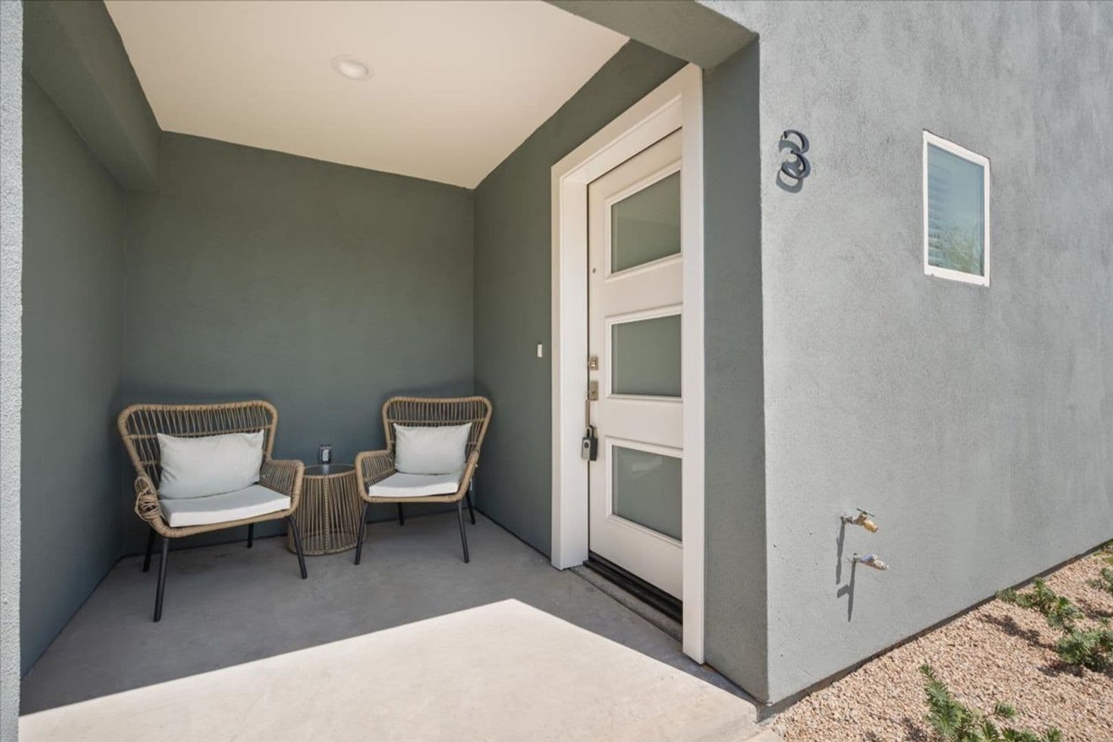 Phoenix Apartment: 1818 W Earll Dr