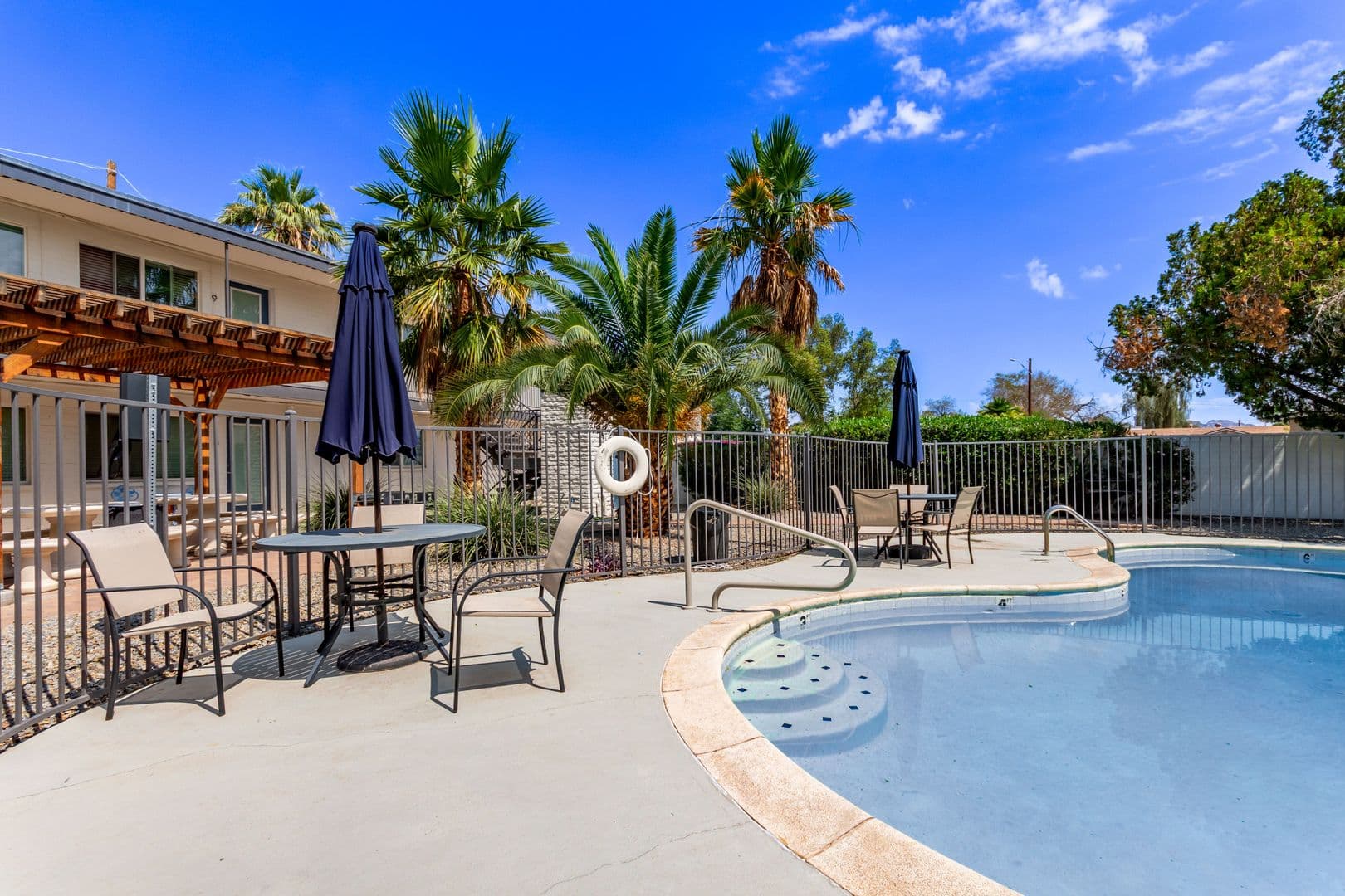 Phoenix Apartment: 2503 E. Clarendon Ave.