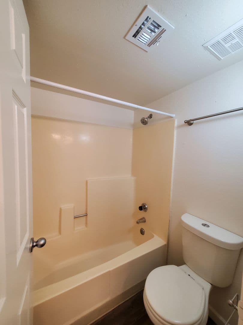 Mesa Apartment: 210 N. Alma School Rd