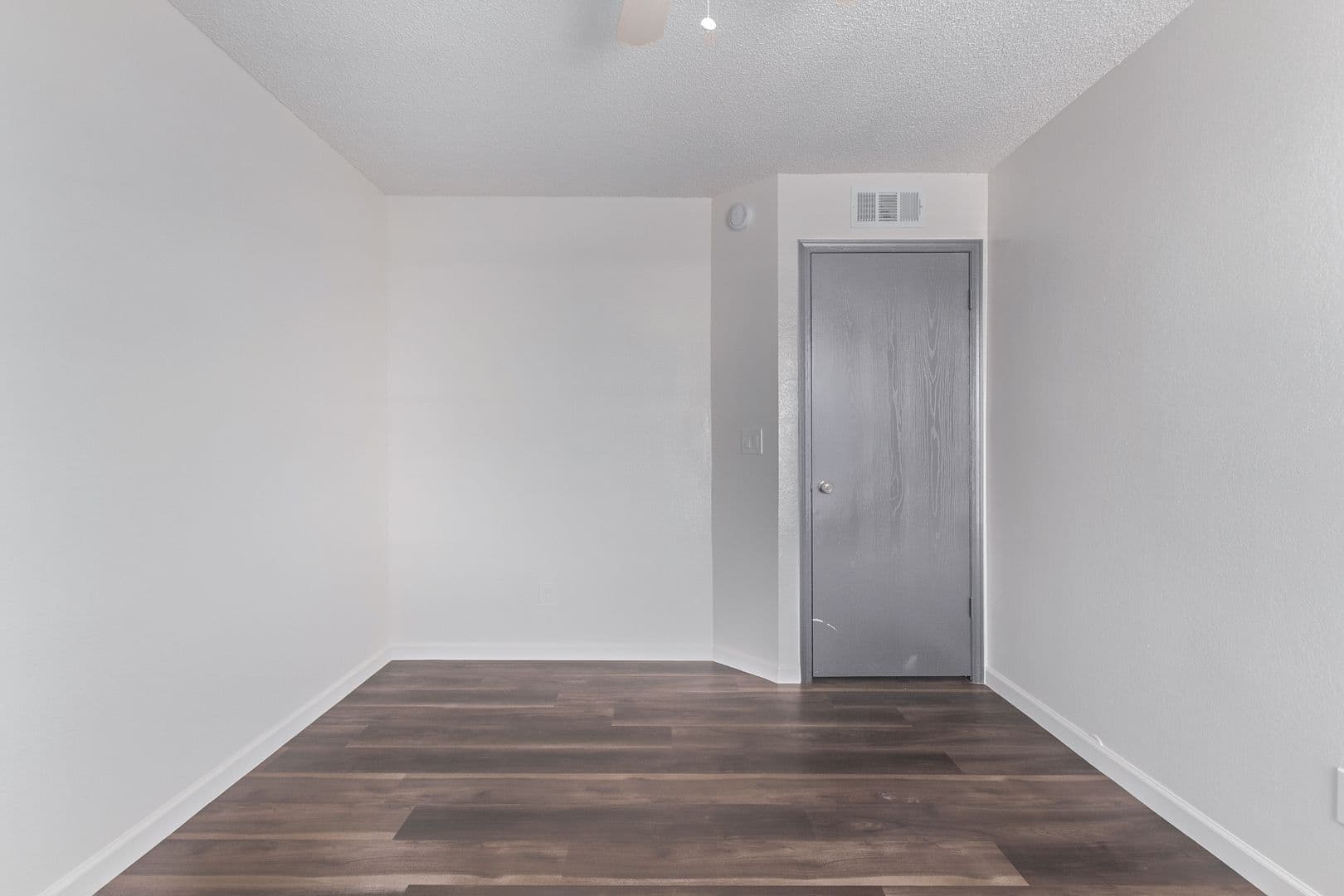 Mesa Apartment: 2020 N. Winterhaven