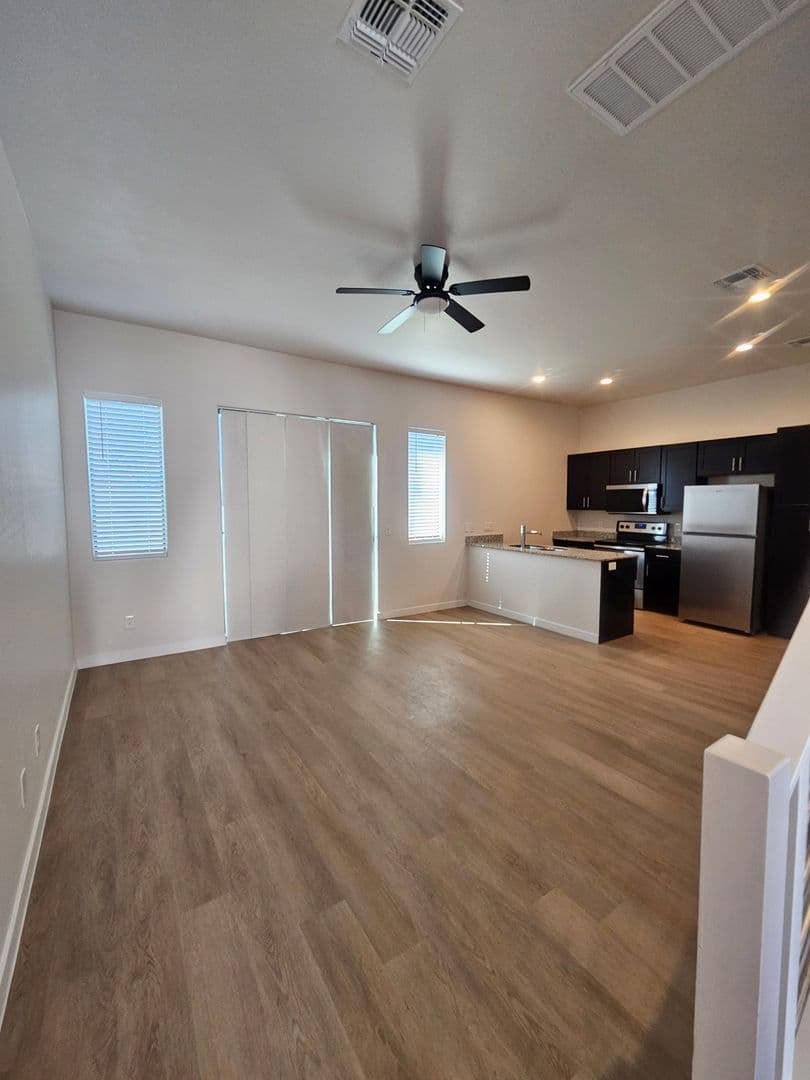 Mesa Apartment: 2340 E McKellips Rd