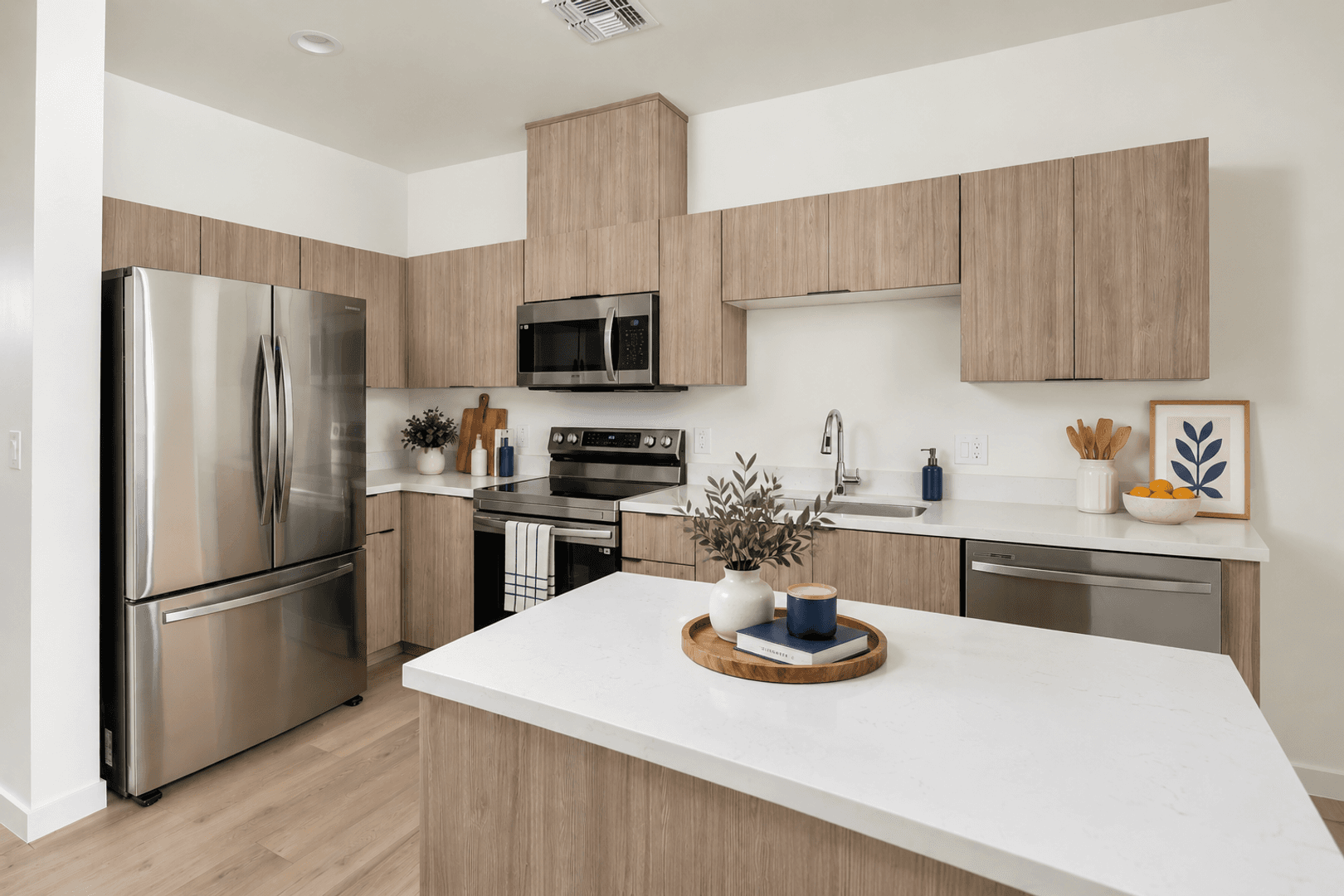Phoenix Apartment: 1818 W Earll Dr