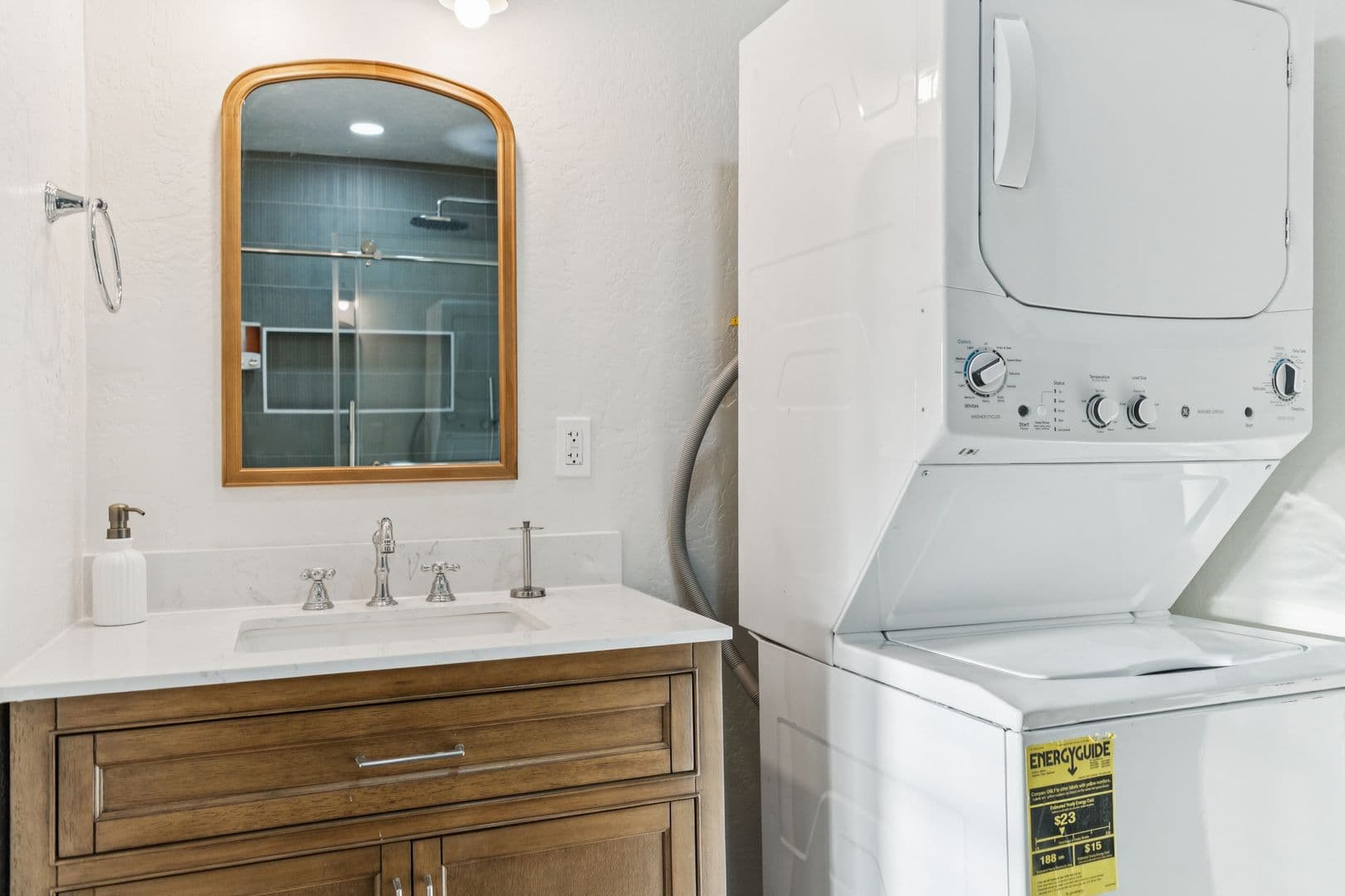 Phoenix Apartment: 2929 N. 55th Pl.