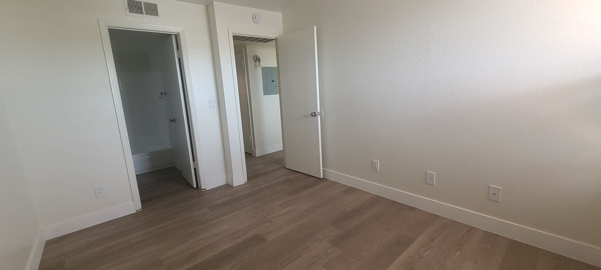 Mesa Apartment: 2020 N. Winterhaven