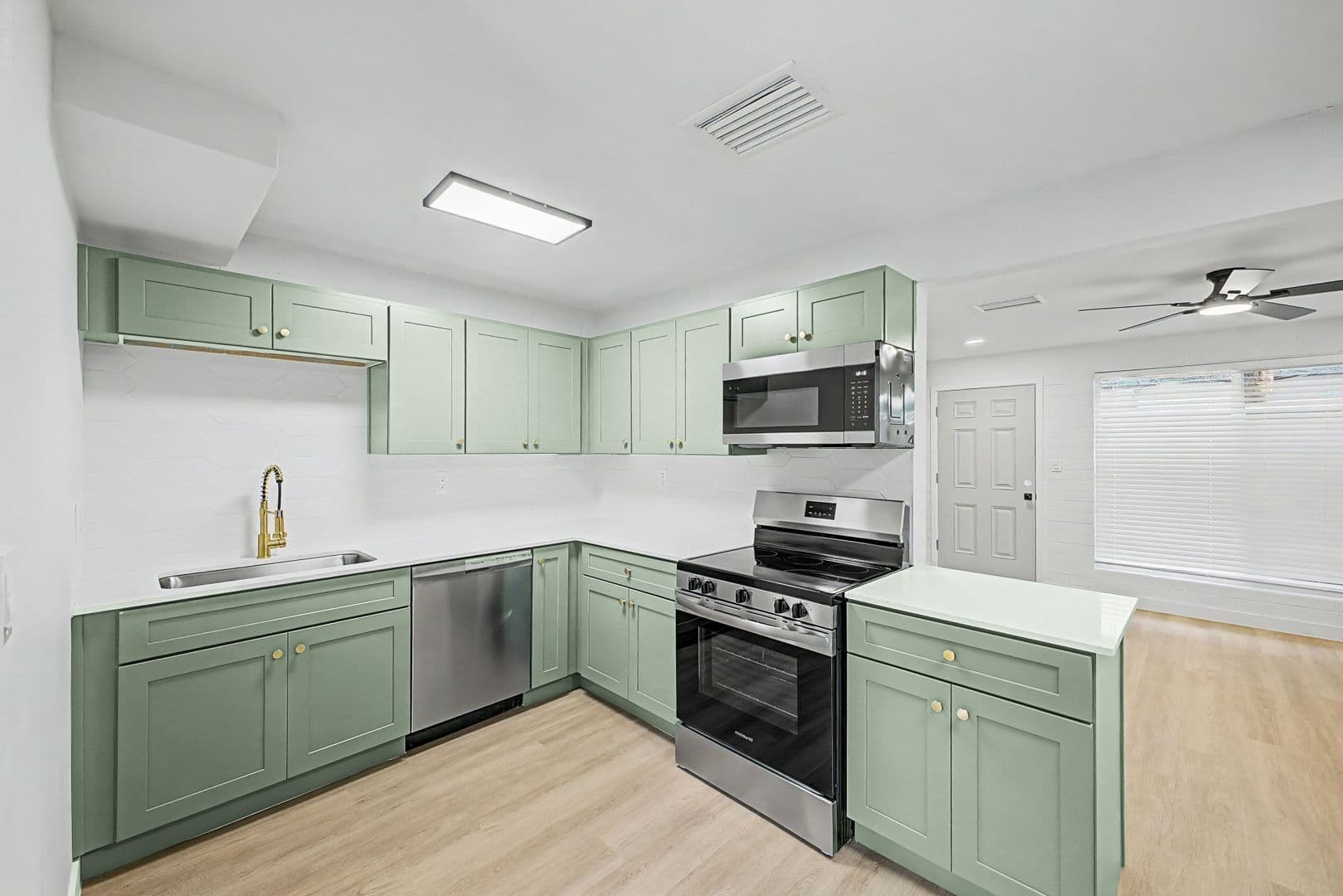 Tempe Apartment: 1806 E. Concorda Dr.