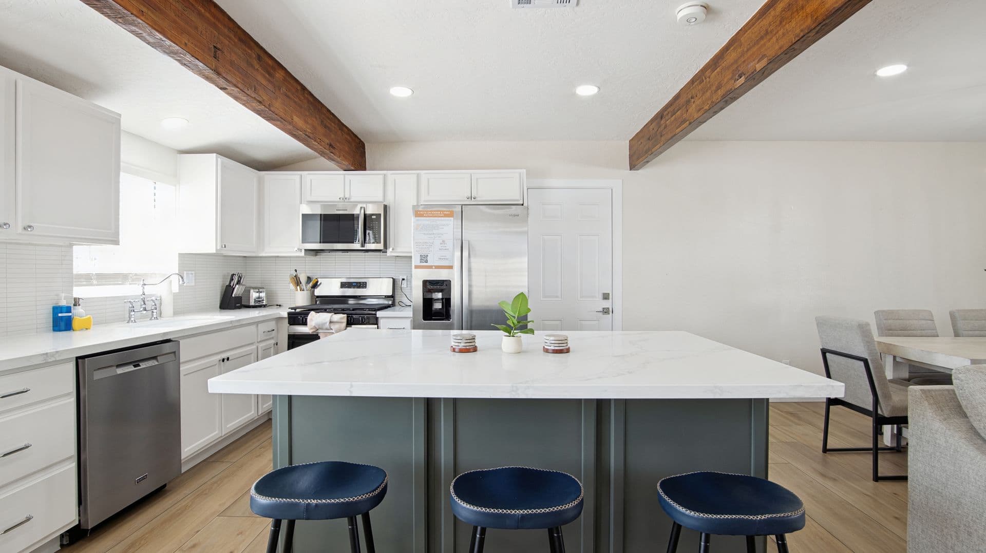 Phoenix Apartment: 2929 N. 55th Pl.