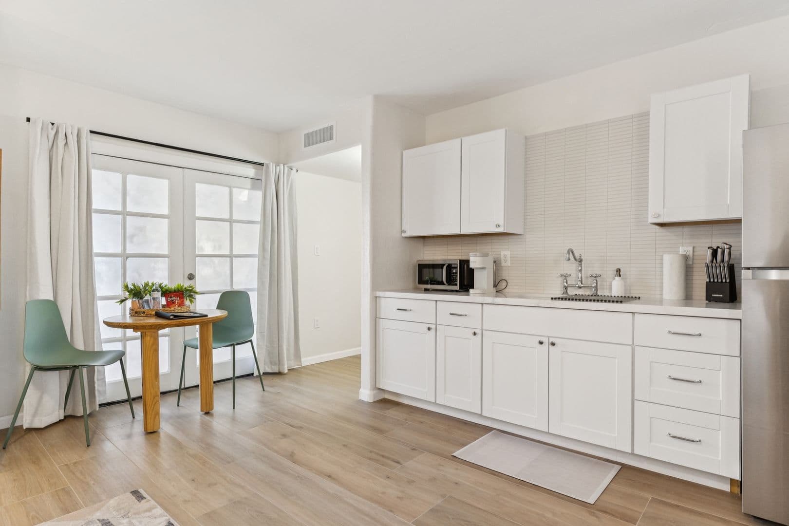 Phoenix Apartment: 2929 N. 55th Pl.