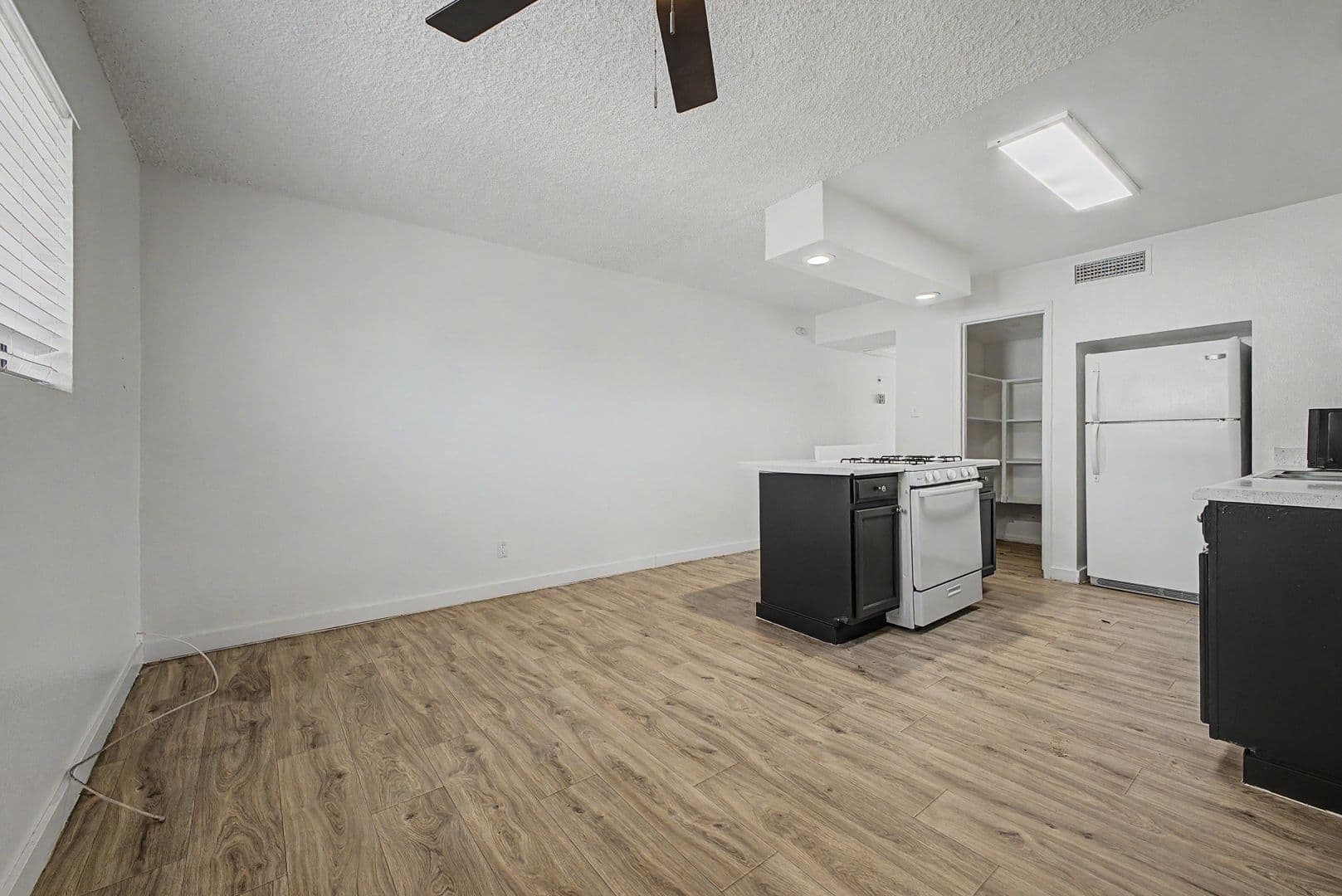 Tempe Apartment: 910 E. Lemon Street