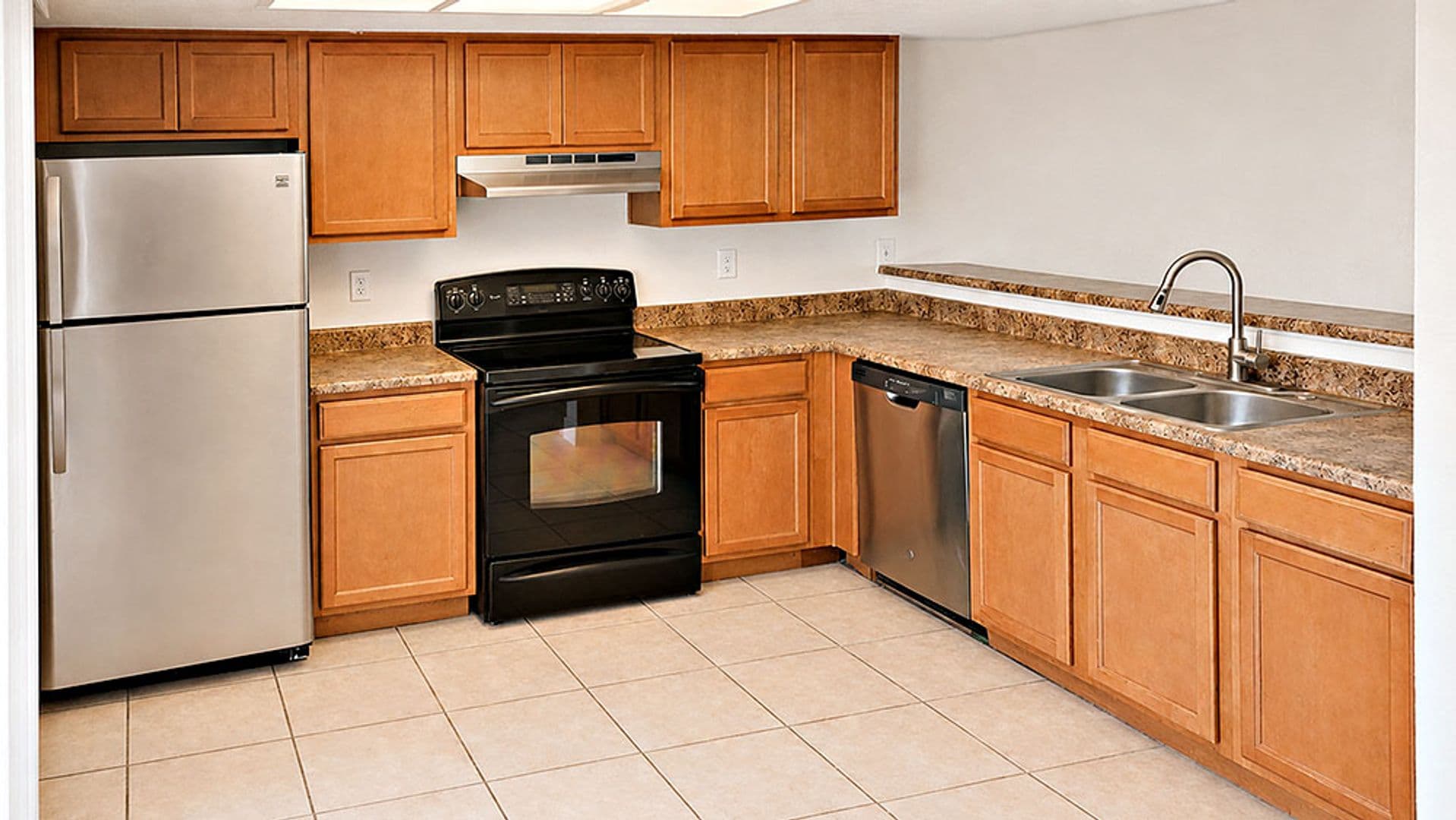 Glendale House: 4828 W. Orangewood Ave #131
