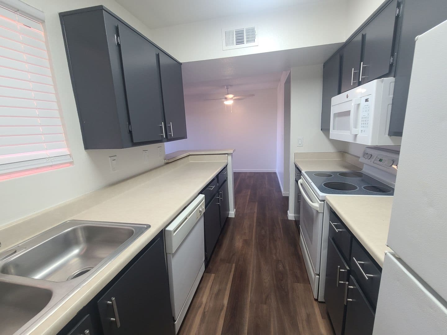 Mesa Apartment: 2020 N. Winterhaven