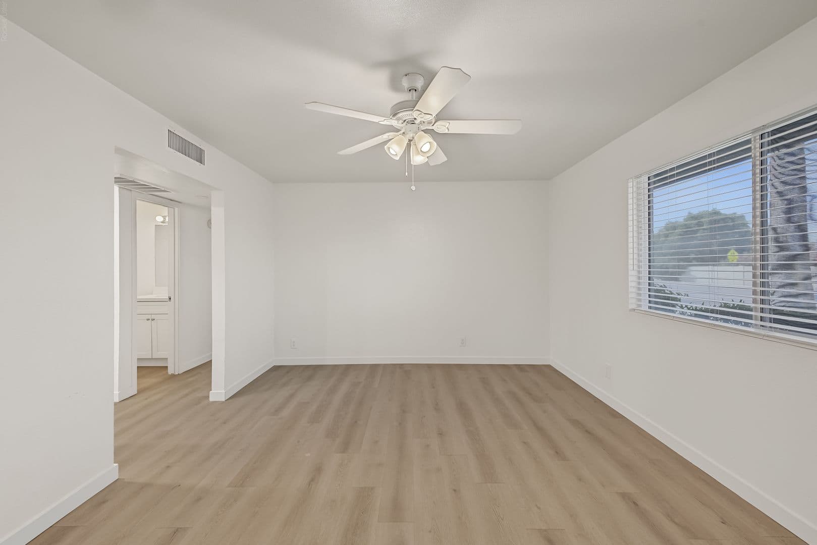 Phoenix Apartment: 3201 N. 36th St.