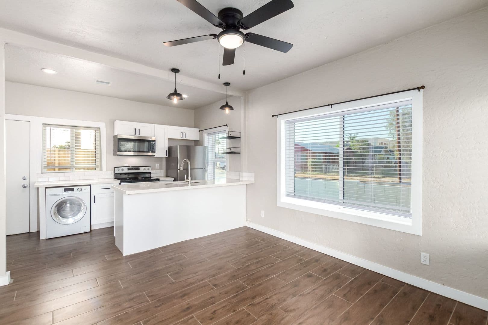 Phoenix Apartment: 725 W. Mckinley St.