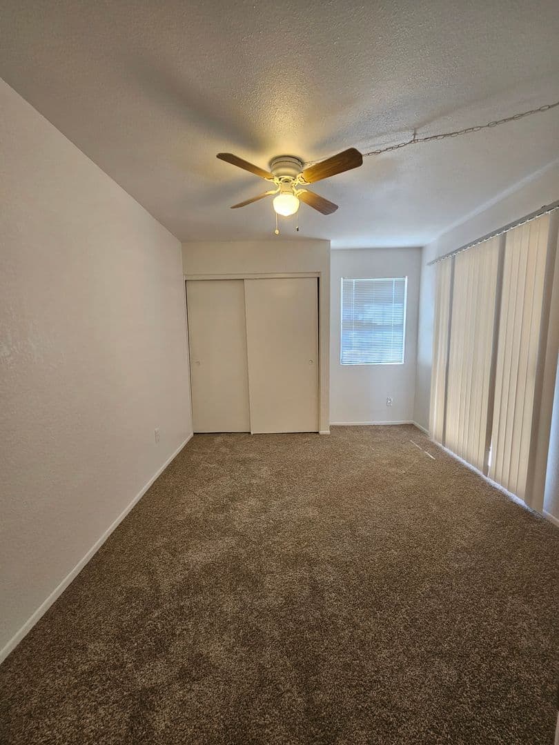 Tempe Apartment: 1370 S. Price Rd.