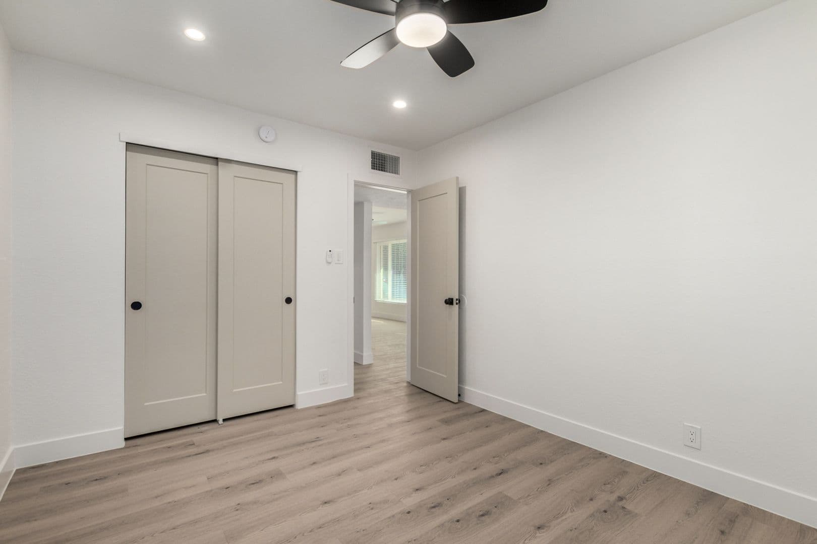 Phoenix Apartment: 3610 N 27th St