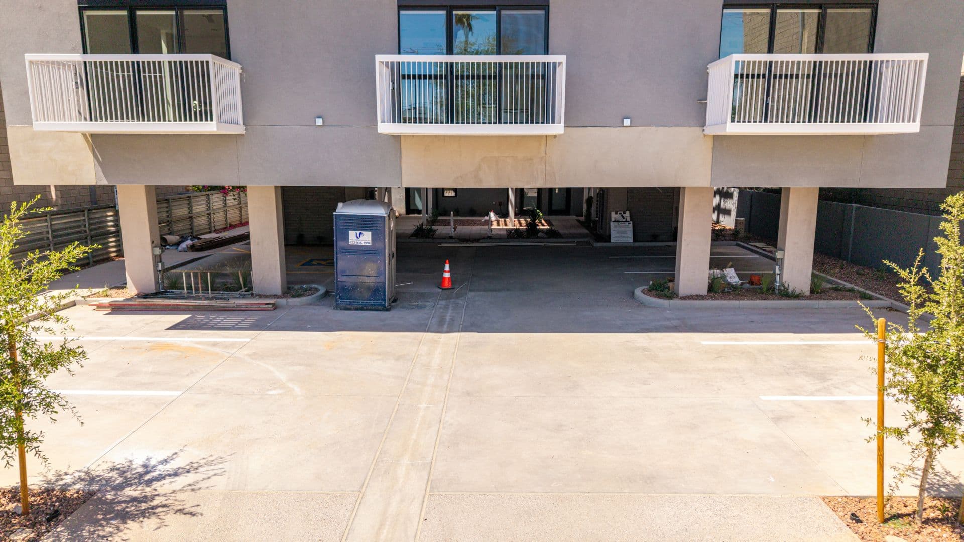 Phoenix Apartment: 531 E. Willetta St.