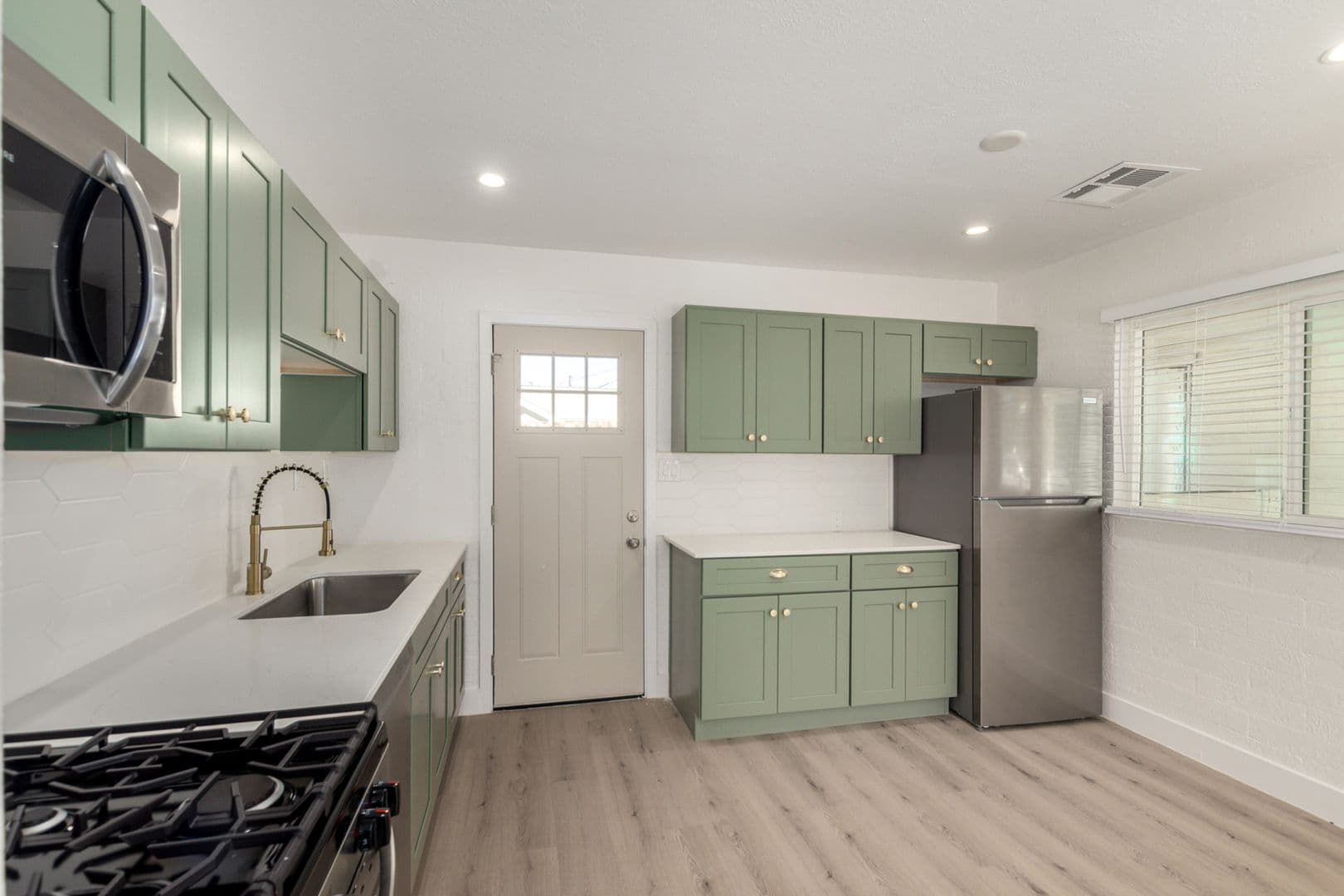 Phoenix Apartment: 3610 N 27th St