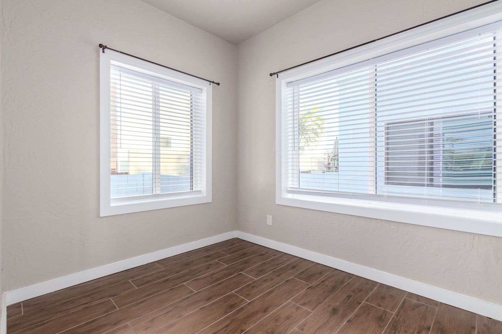 Phoenix Apartment: 725 W. Mckinley St.