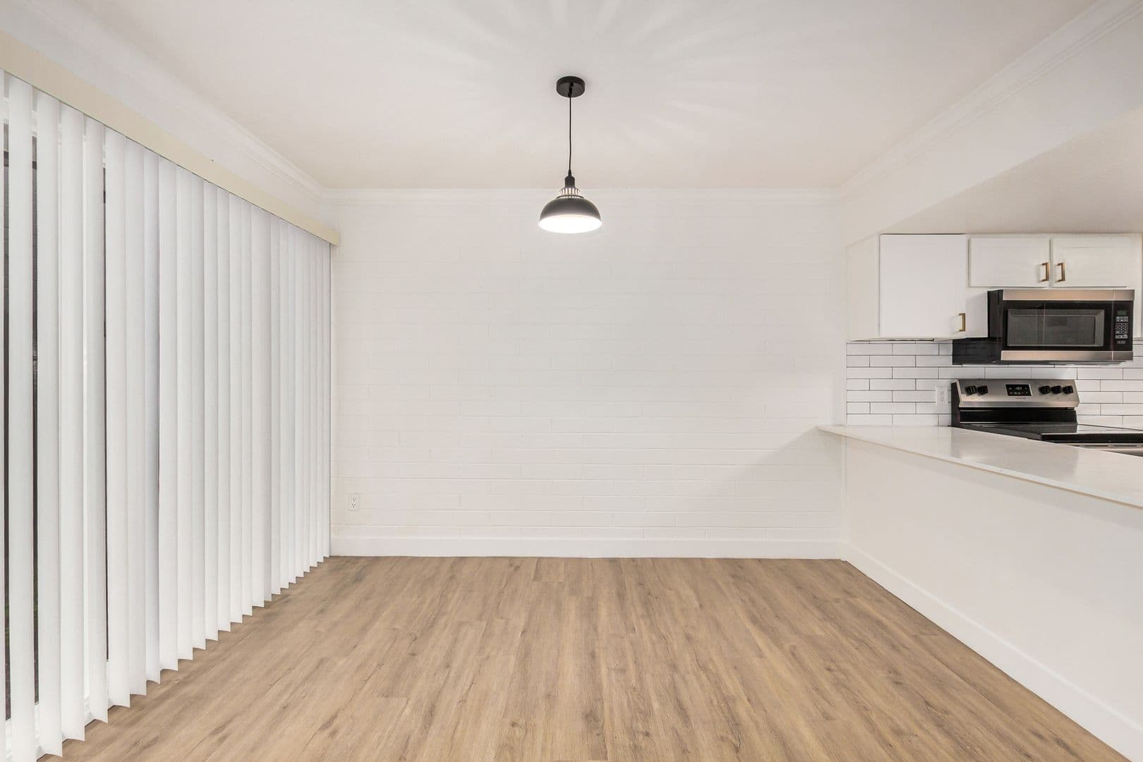 Phoenix Apartment: 1804 W. Tuckey Ln.