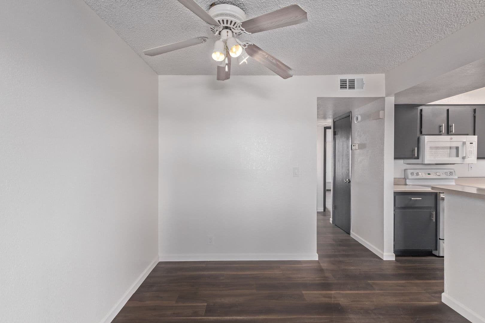 Mesa Apartment: 2020 N. Winterhaven