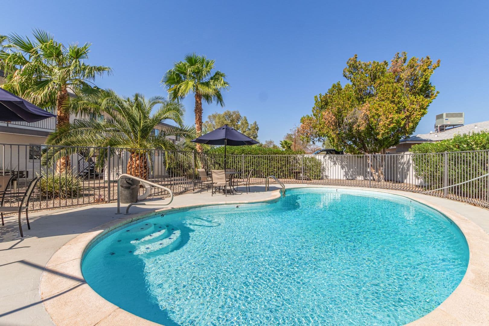 Phoenix Apartment: 2503 E. Clarendon Ave.