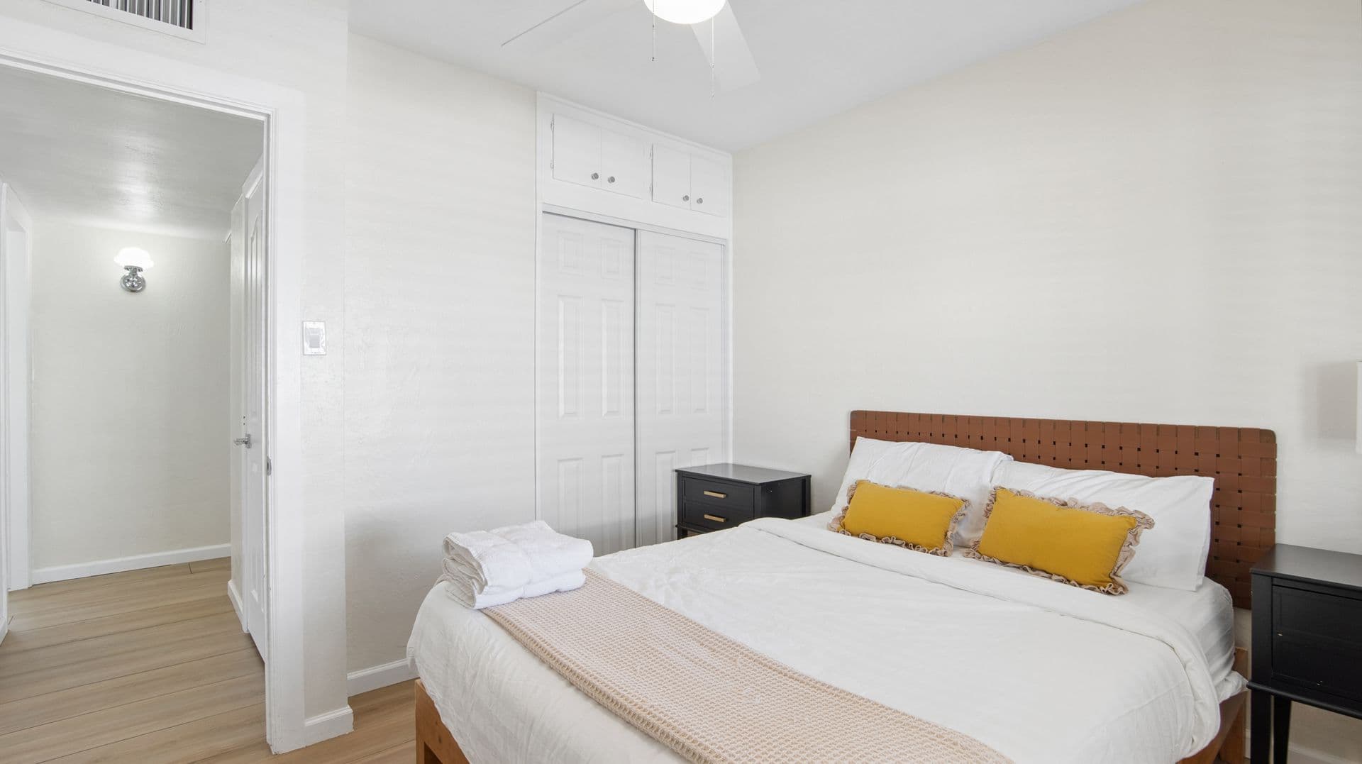 Phoenix Apartment: 2929 N. 55th Pl.
