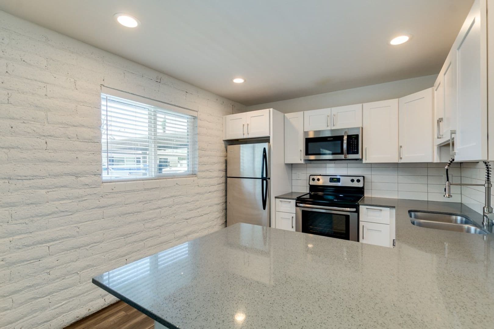 Phoenix Apartment: 3120-3130 N 39th St
