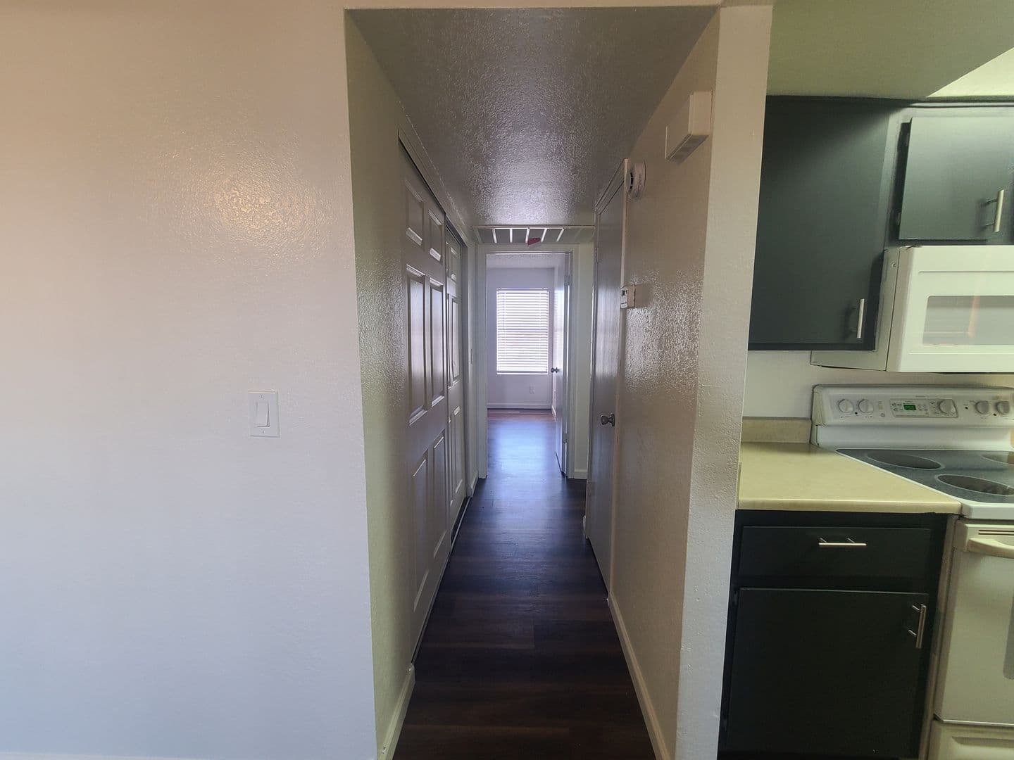 Mesa Apartment: 2020 N. Winterhaven