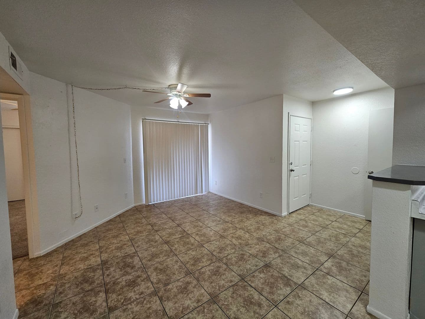 Tempe Apartment: 1370 S. Price Rd.