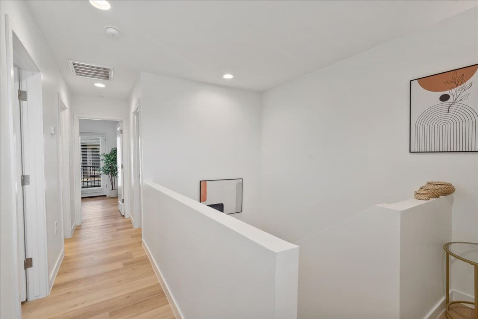 Phoenix Apartment: 1818 W Earll Dr