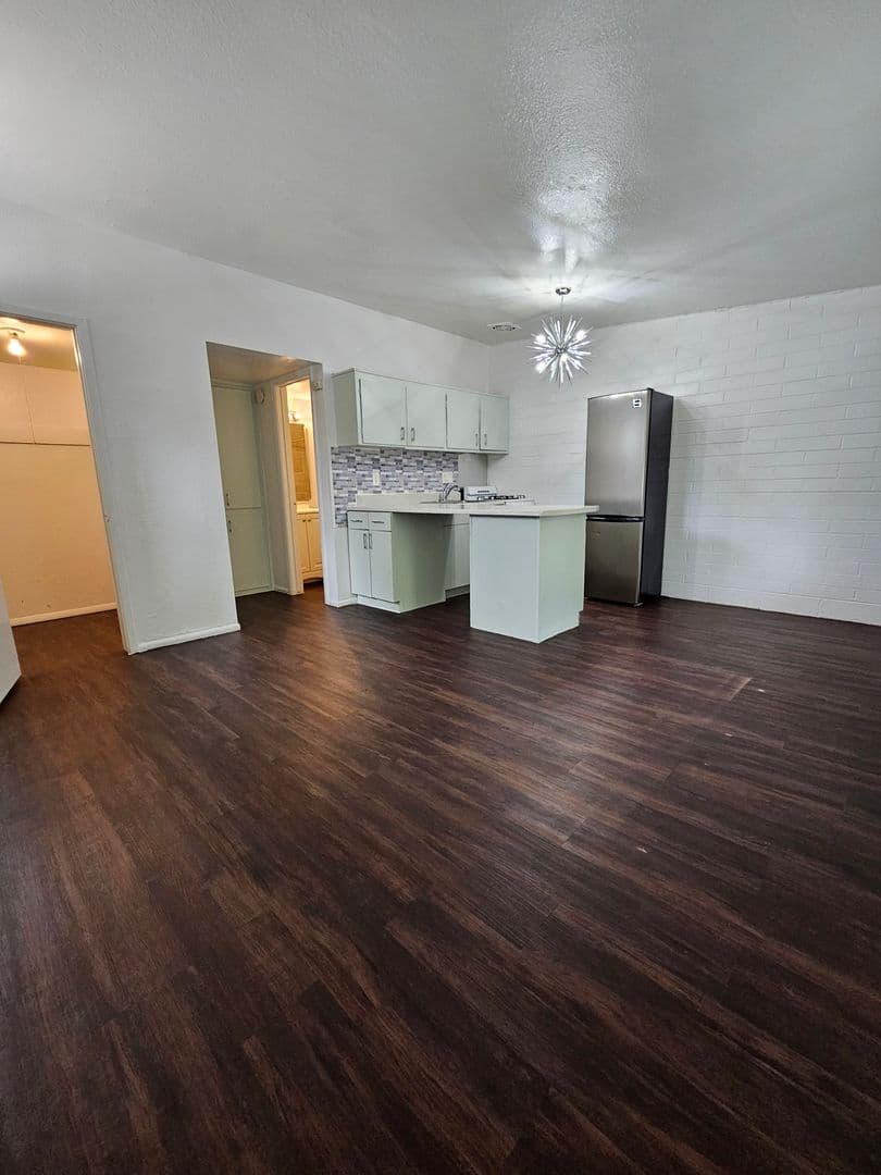 Tempe Apartment: 1032 S. Mariana St.