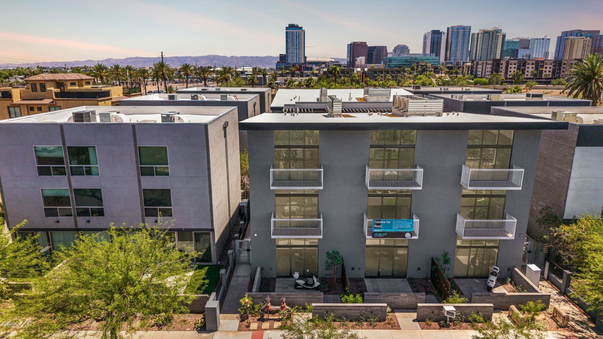 Phoenix Apartment: 531 E. Willetta St.
