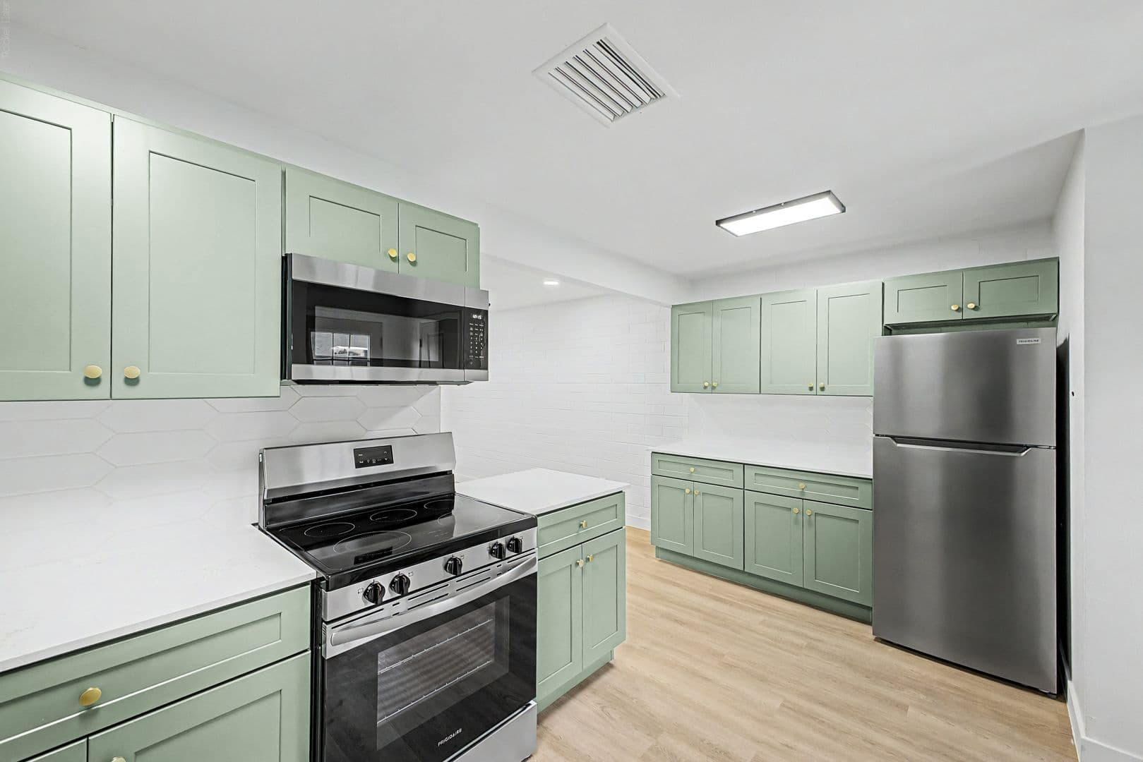 Tempe Apartment: 1806 E. Concorda Dr.