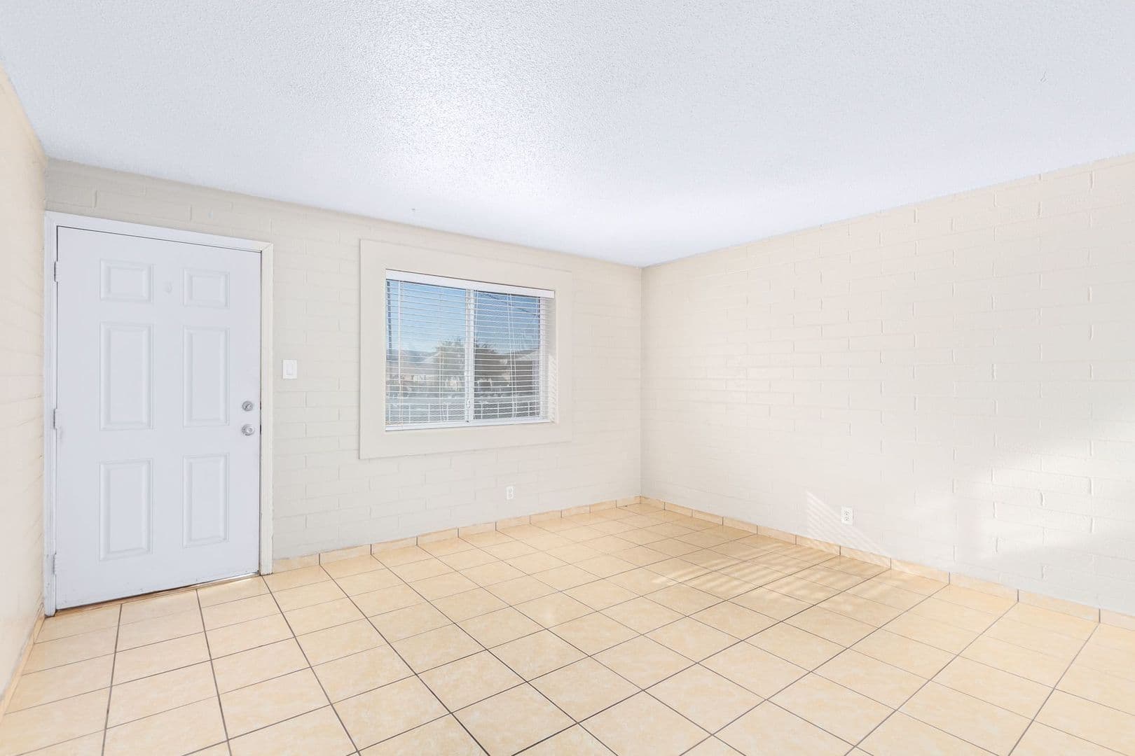 Phoenix Apartment: 608 N. 9th St.