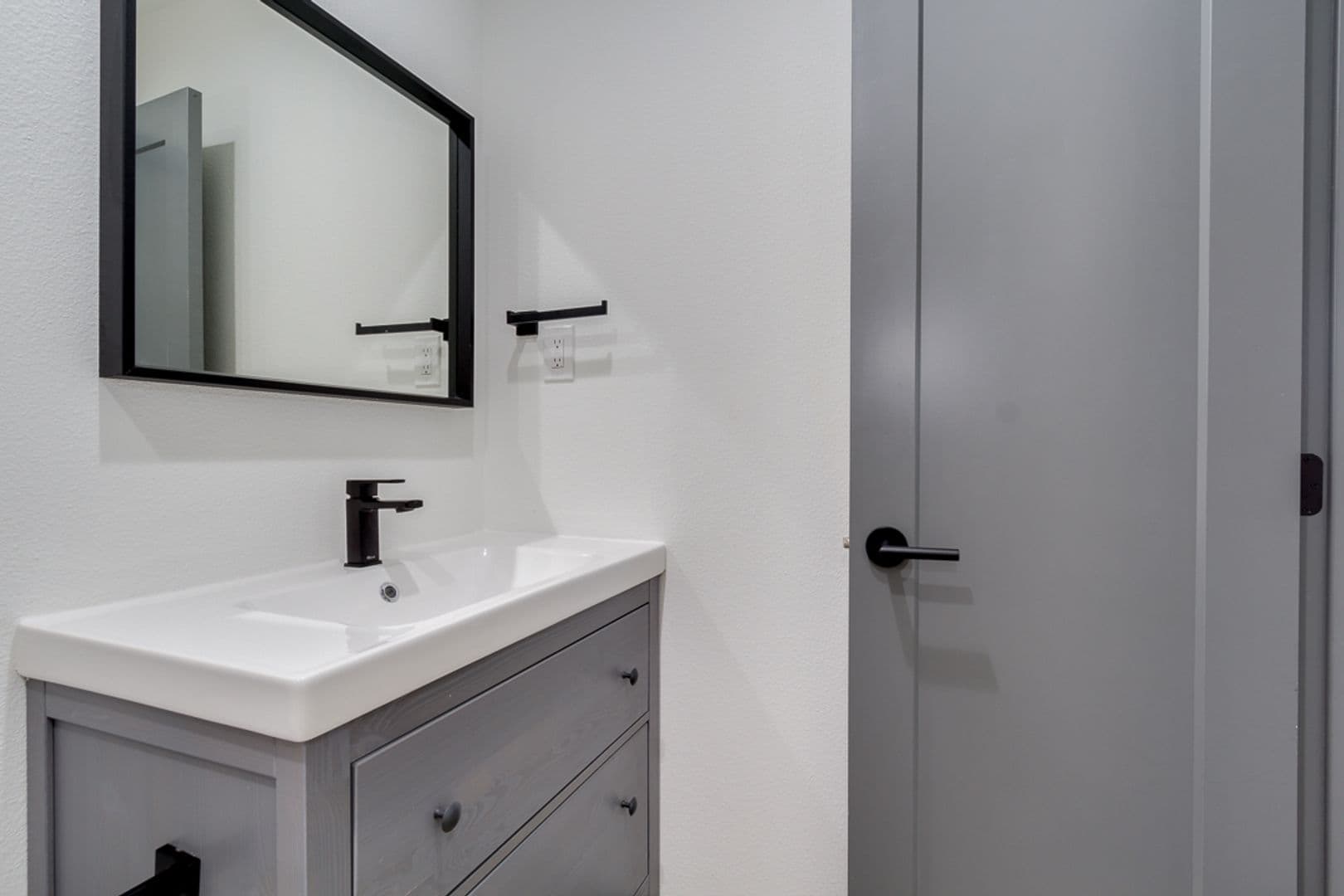 Scottsdale Apartment: 3107 N. 69th Pl. #2