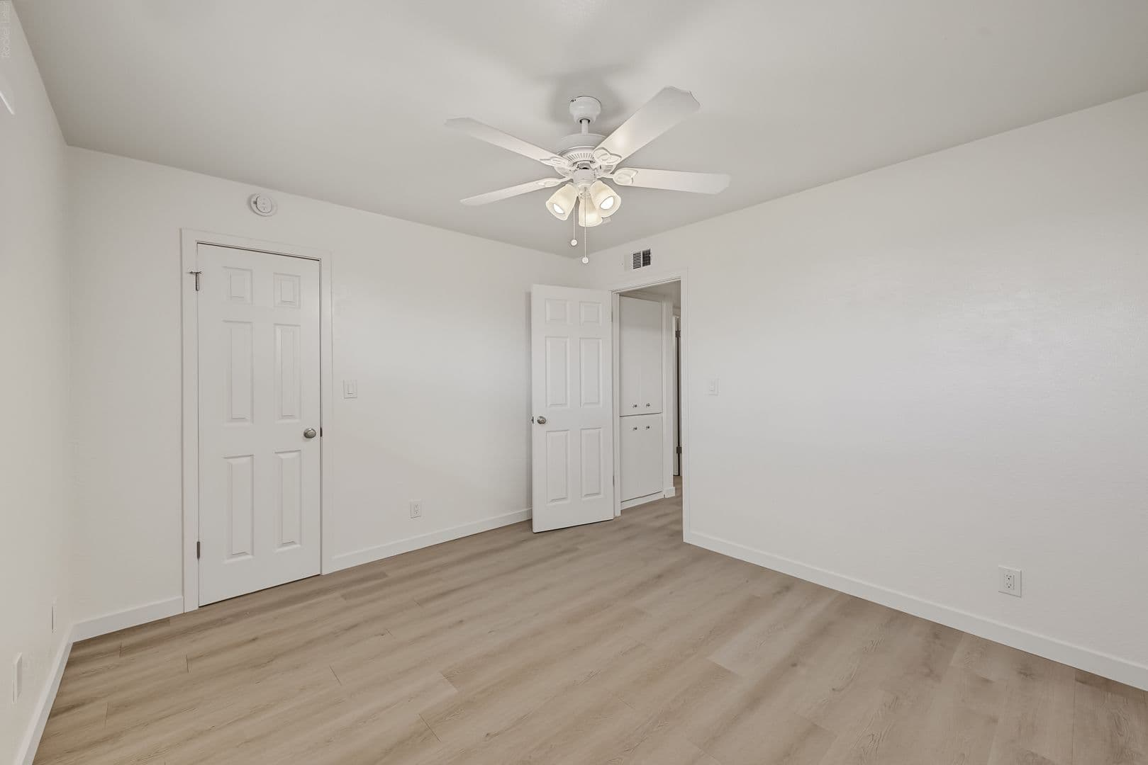 Phoenix Apartment: 3201 N. 36th St.